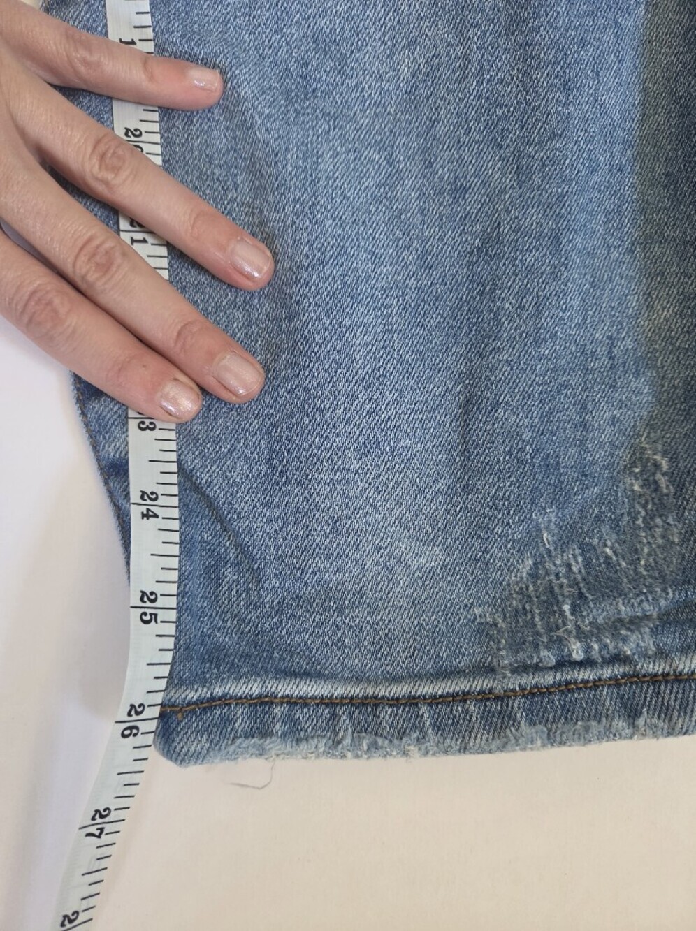 Judy Blue Jeans Womens 20W Distressed ripped Boyfriend Fit Stretch JB82170LT - Picture 8 of 10